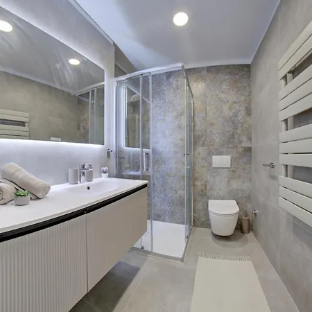 Delux Aron With Free Parking Διαμέρισμα Πούλα