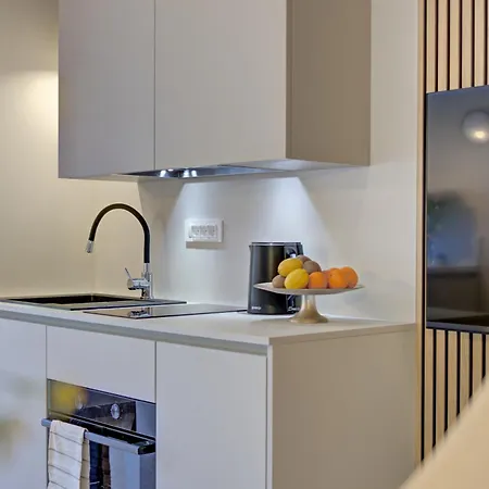 Delux Aron With Free Parking * Πούλα