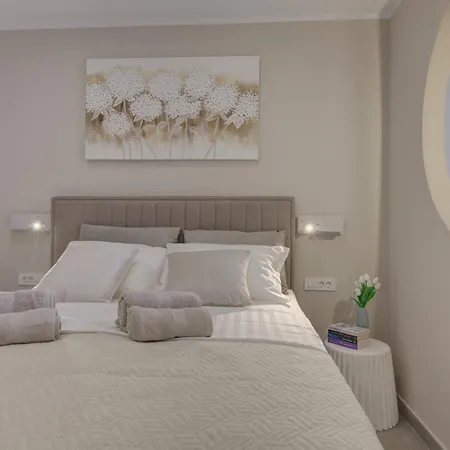 Delux Aron With Free Parking * Пула