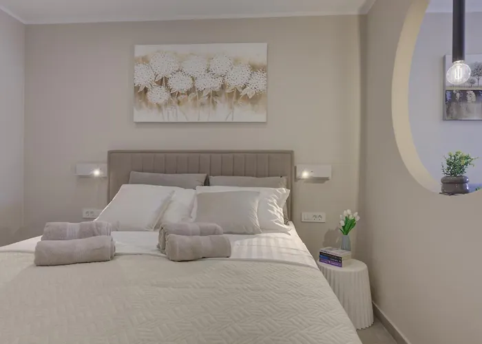 Delux Aron With Free Parking * Пула